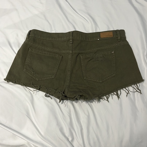Garage army green ripped jean short shorts - Picture 2 of 3